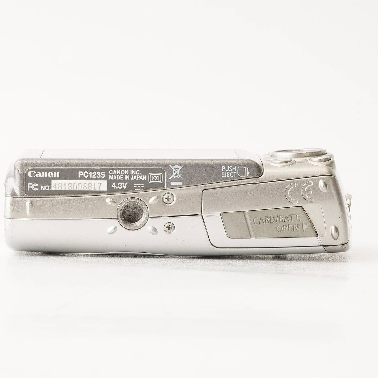 ジャンク キヤノン Canon IXY DIGITAL 810 IS シルバー コンパクト