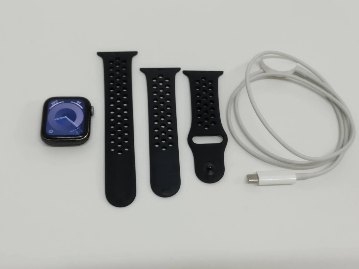 Apple Watch SE 第1世代 40mm スペースグレイ 中古 - メルカリ