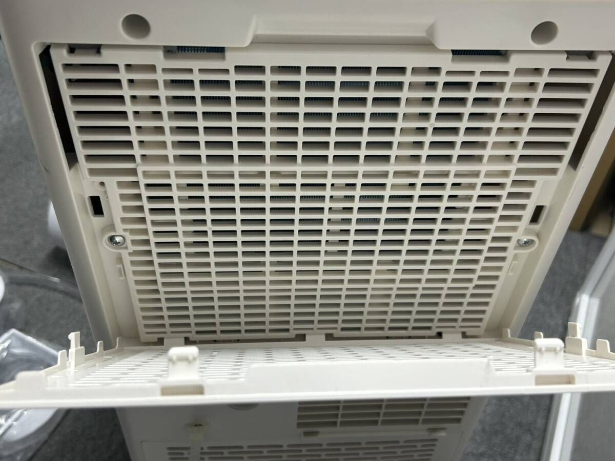 美品】アイリスオーヤマ ポータブルクーラー IPP-2224S 30分以上の動作 