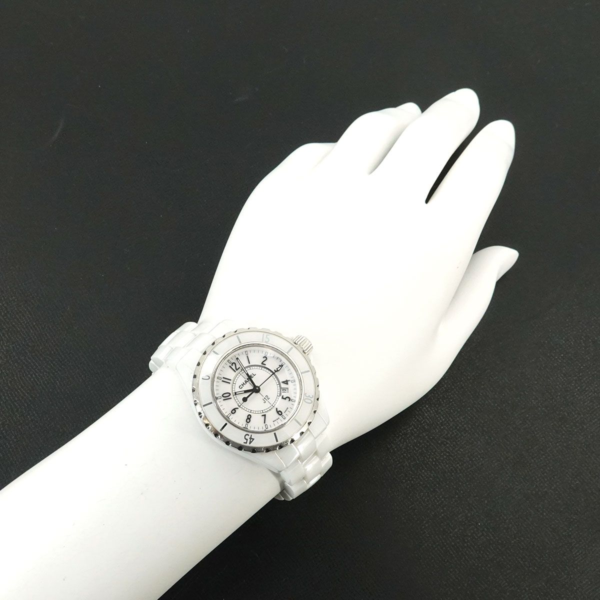 シャネル CHANEL J12 33mm H0968 レディース 腕時計 デイト ホワイト