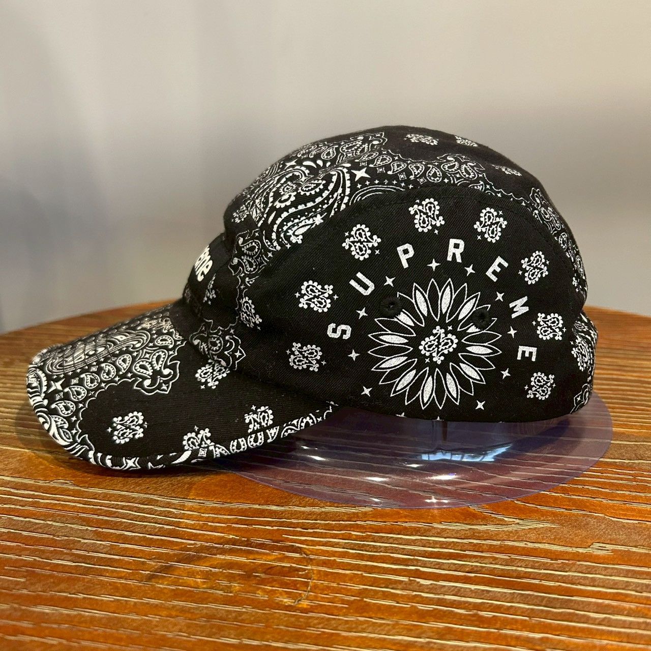 SUPREME』シュプリーム ペイズリー柄 ロゴ総柄 キャップ - メルカリ