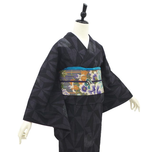 中古】 結城紬 袷 着物 リサイクル 正絹 黒 灰紫 雪輪 麻の葉 80亀甲