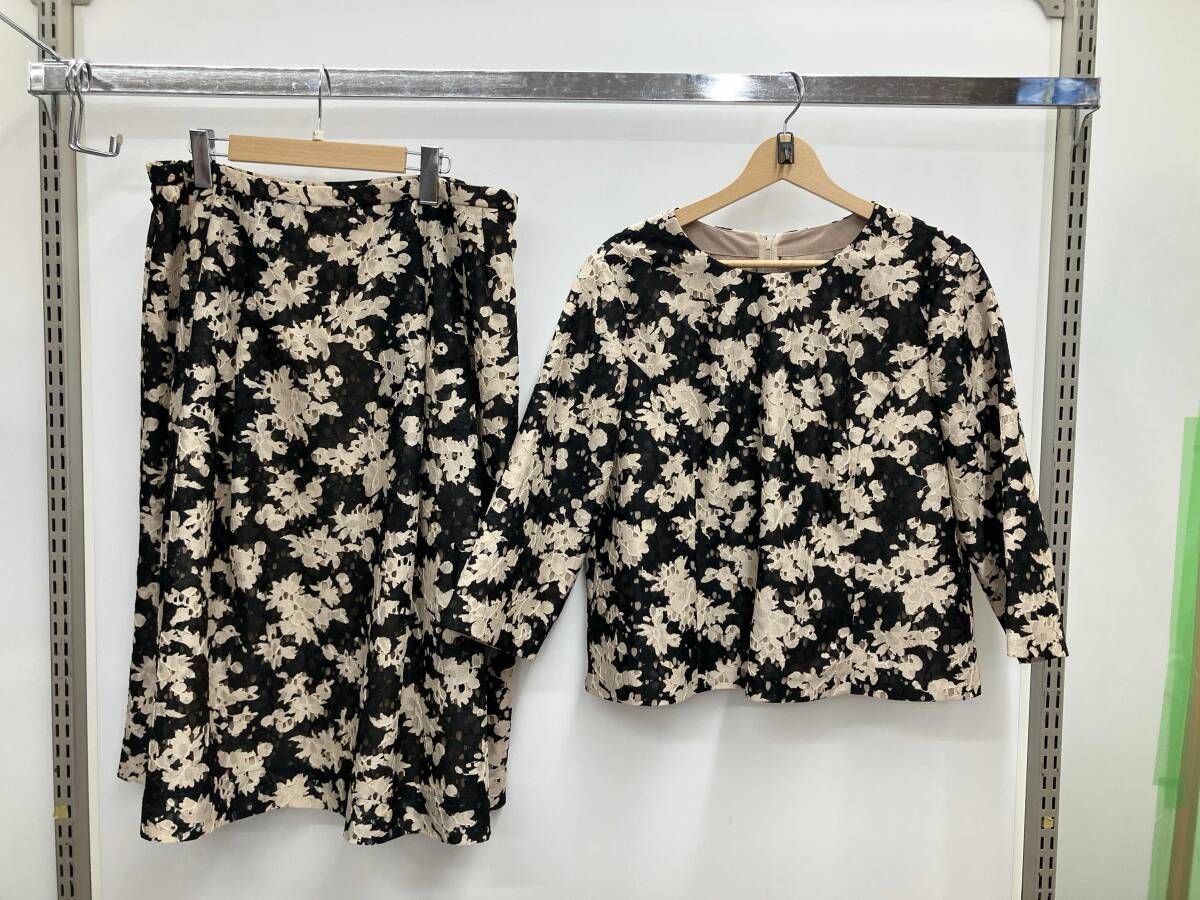 Leilian レリアン セットアップ 長袖リーフ サイズ17+ ベージュ 春 夏 9,856円