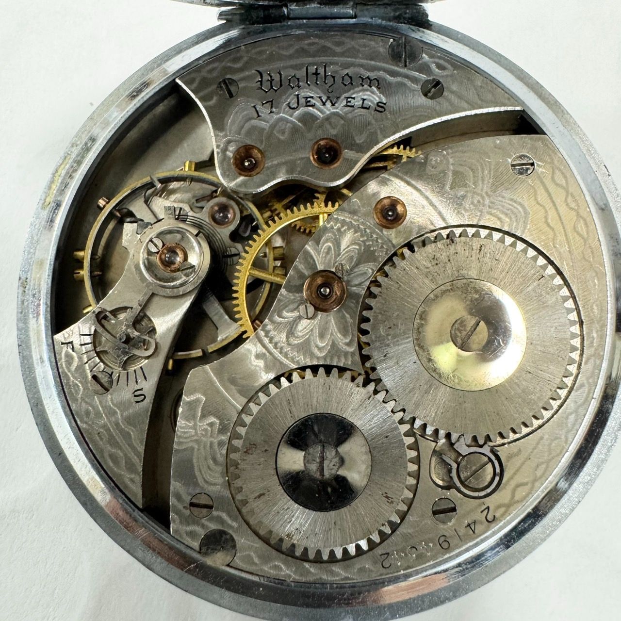 不動品・ジャンク】WALTHAM ウォルサム 懐中時計 スモールセコンド