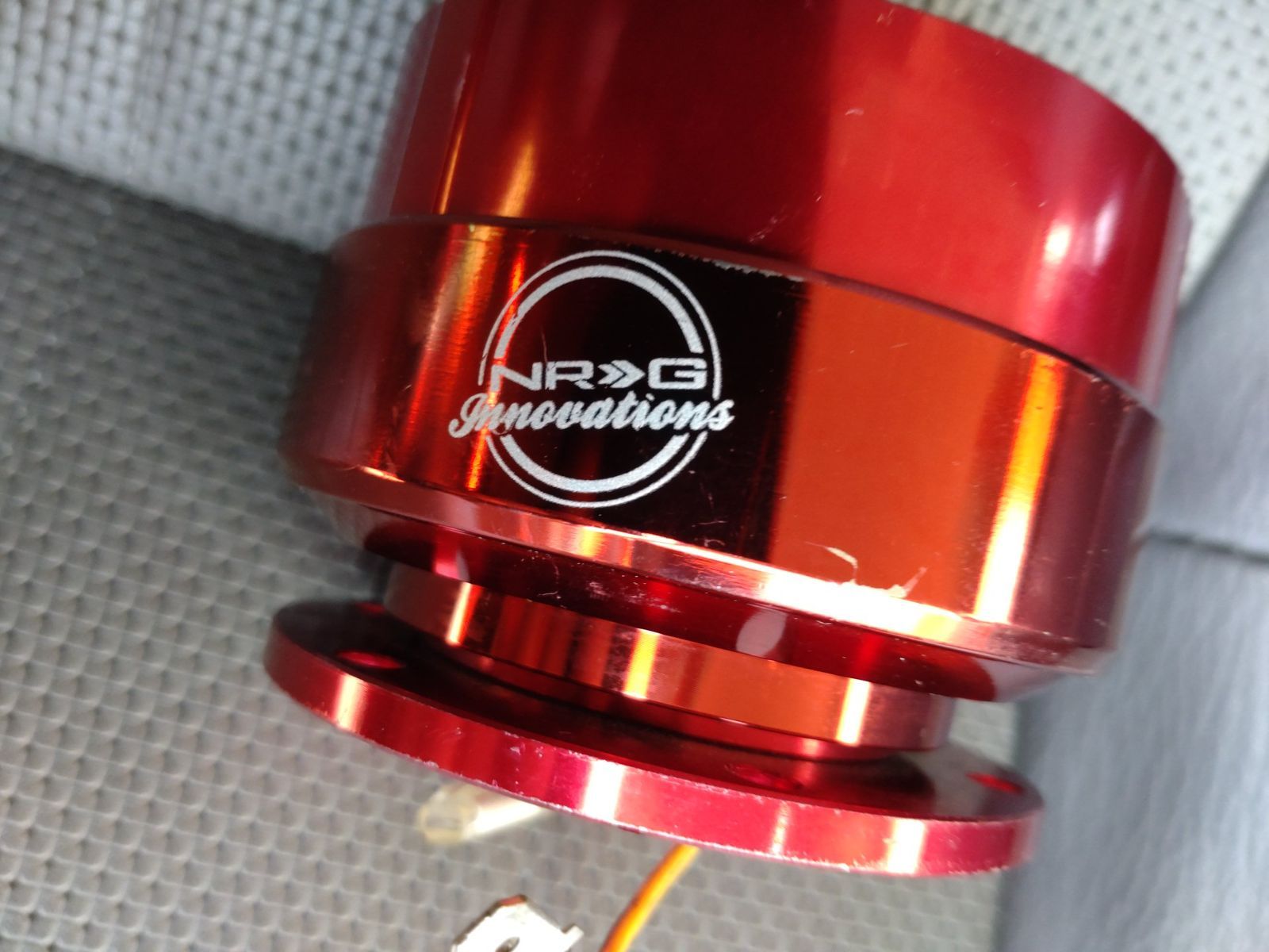 クイックリリース ステアリング NRG 新品本物!! SRK-200BK-SDY 純正品