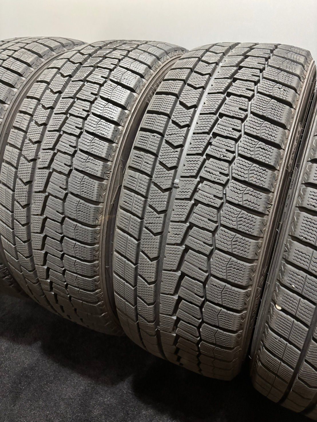 ★225/45R18 DUNLOP/WINTER MAXX WM02 21年製 スタッドレス 4本 ダンロップ ウィンターマックス クラウン レヴォーグ (南6-M655)