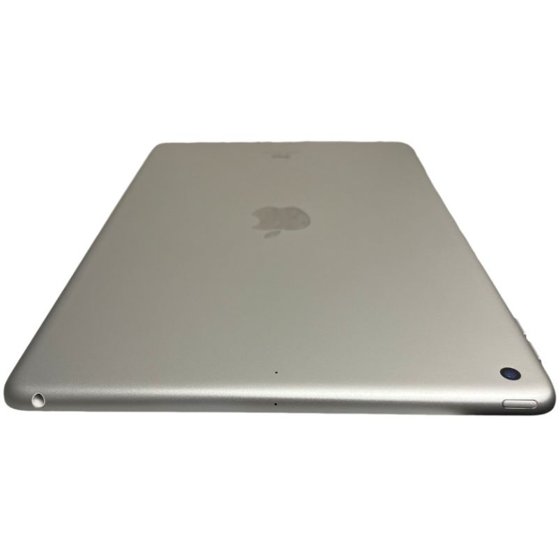 iPad 第7世代 32GB シルバー Wi-Fi Aランク - メルカリ