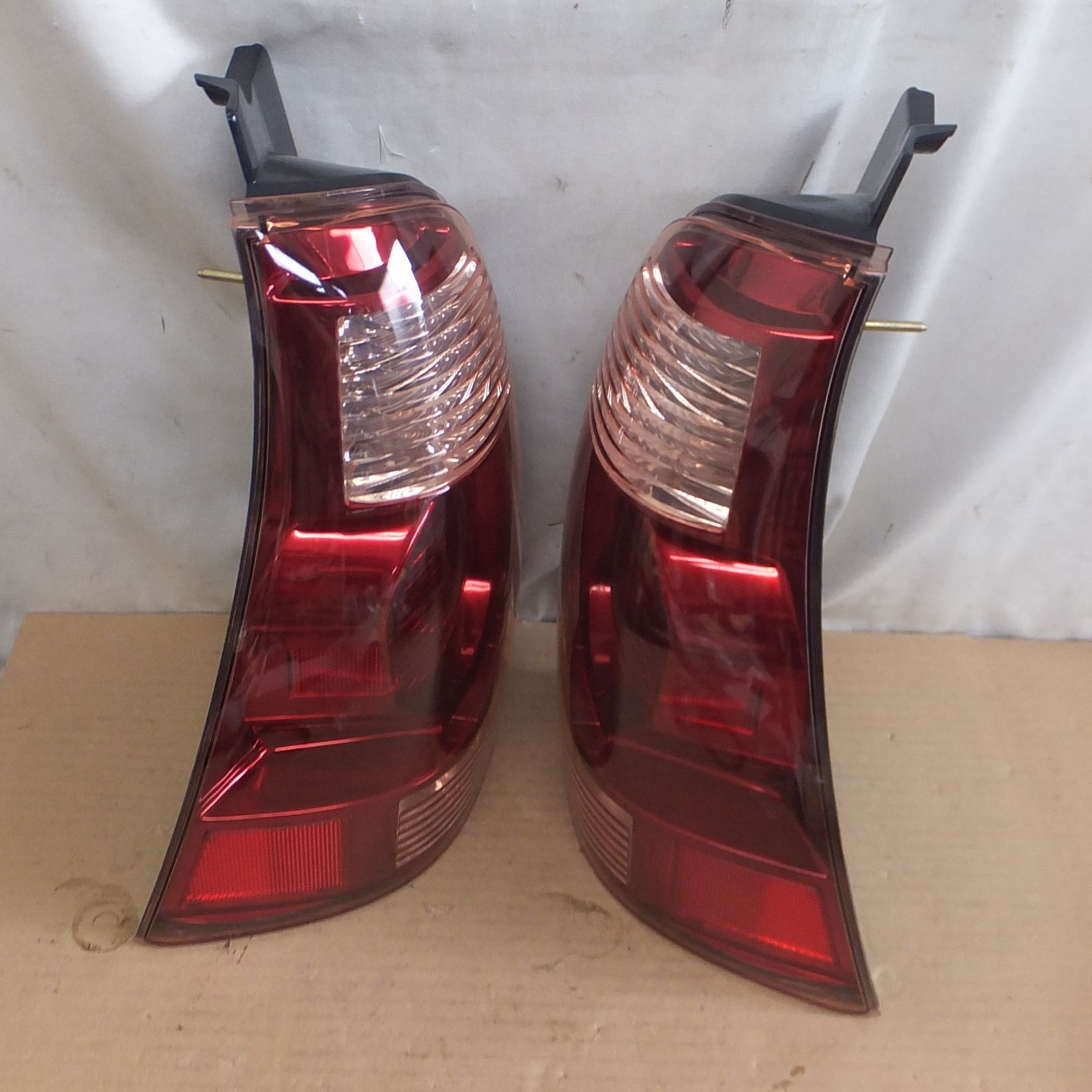 S374【中古美品】ハイラックスサーフ 210系 215系 前期 純正