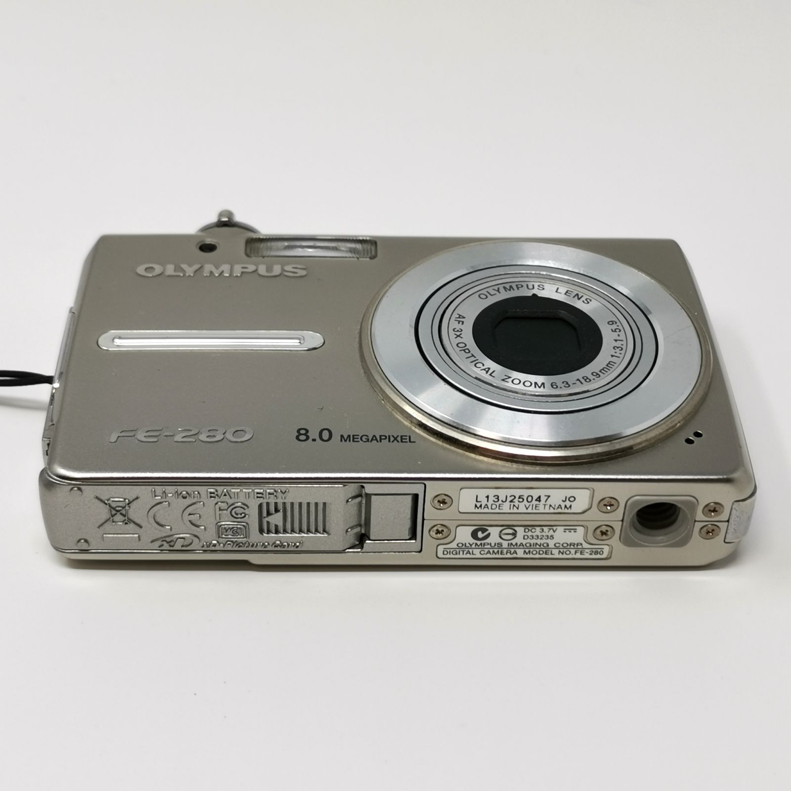 OLYMPUS FE-280 シルバー カメラ コンデジ SDカードなし 動作確認済み