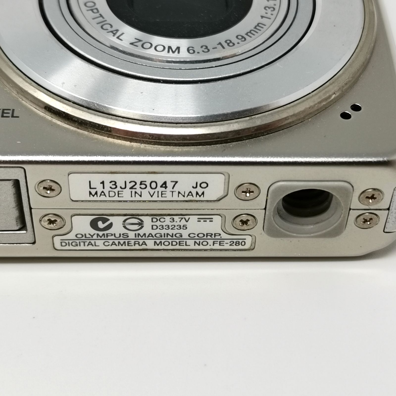 OLYMPUS FE-280 シルバー カメラ コンデジ SDカードなし 動作確認済み