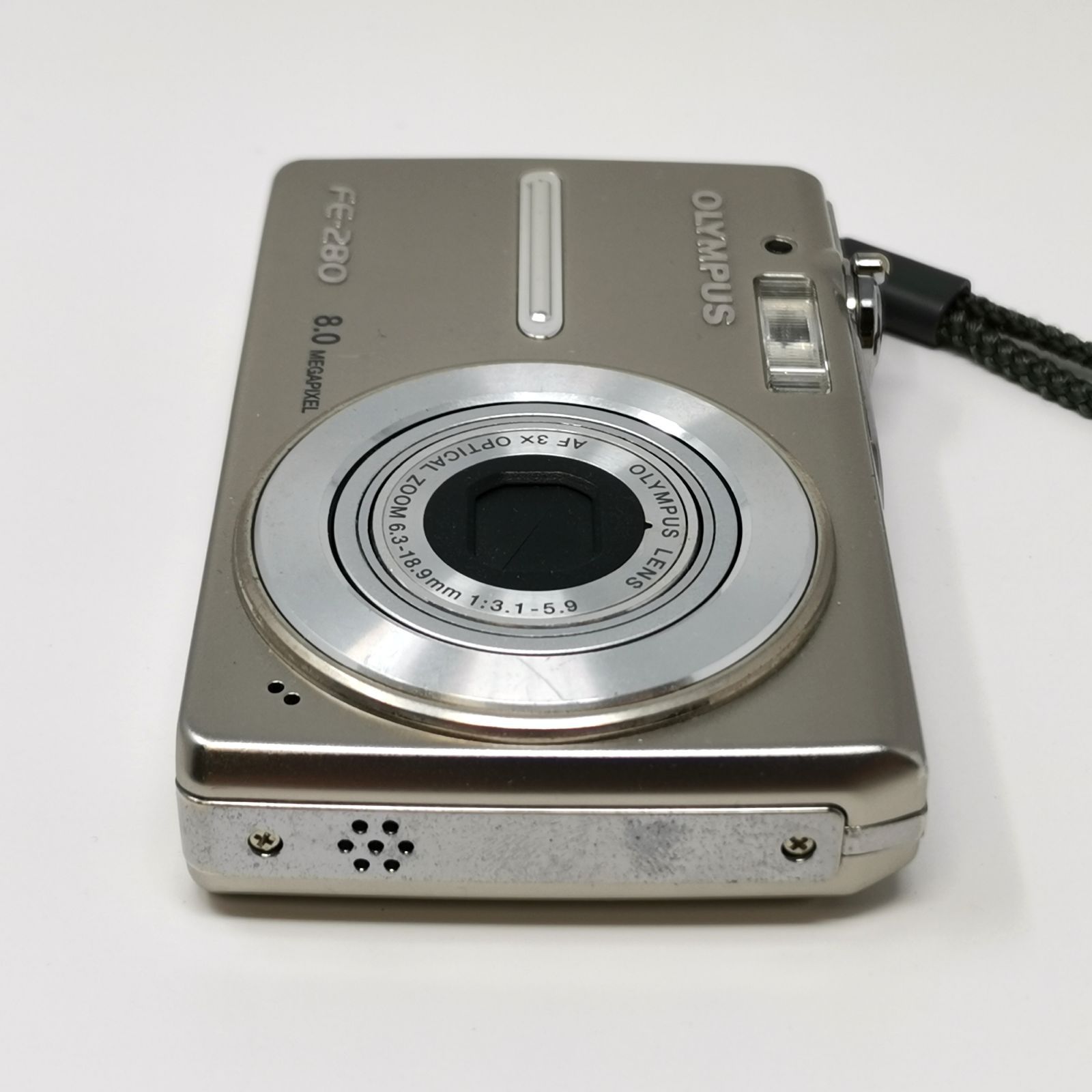 【比較的美品・動作確認済】Olympus FE-280 シルバー コンデジカメラ OLYMPUS FE-280 シルバー カメラ コンデジ SDカードなし 動作確認済み