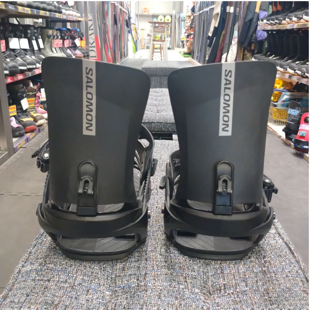 中古美品　SALOMON RYTHEM 　S/Mサイズ ムラスポ公式】SALOMON サロモン RHYTHM リズム BK（ブラック） L