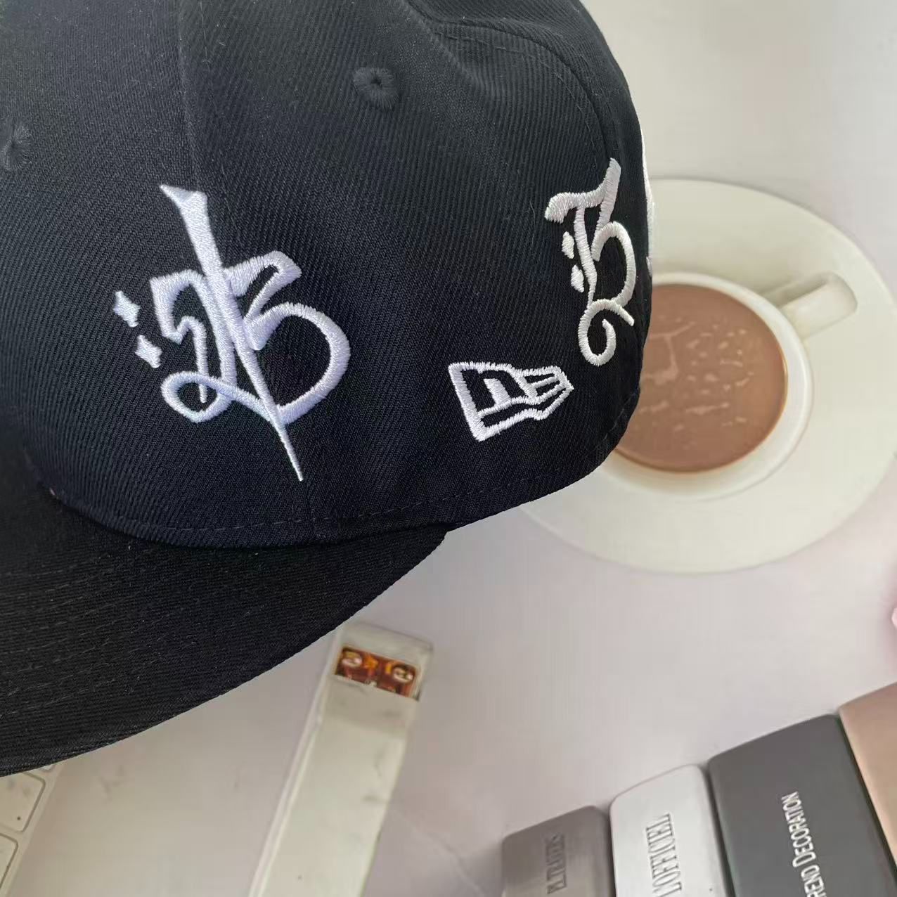 新品 尽未来祭 NEW ERA×BRAHMAN キャップALL B LOGO - メルカリ