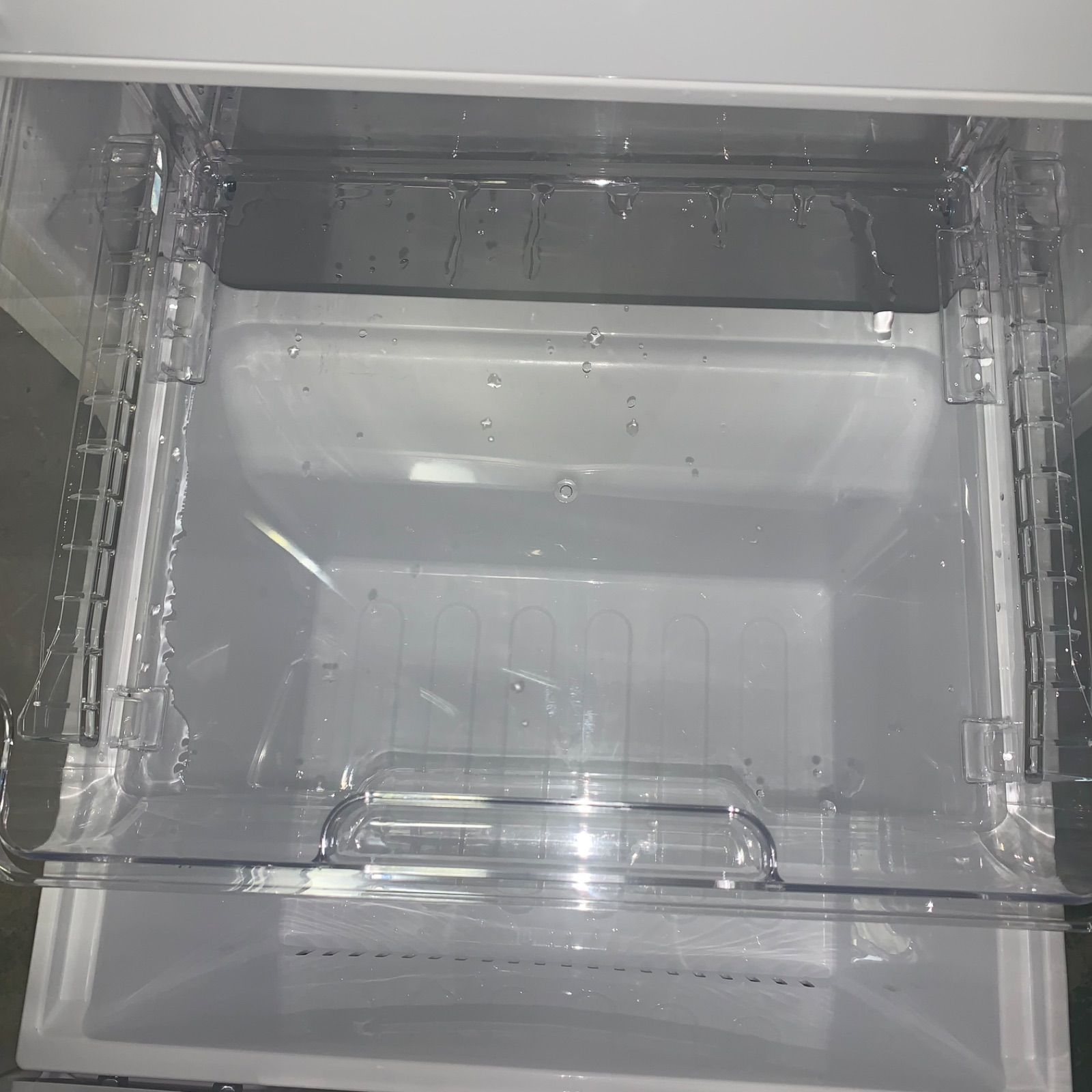 6r79. 美品SHARP 152L 冷蔵庫 SJ-D15PJ-W 2025年製 - メルカリ