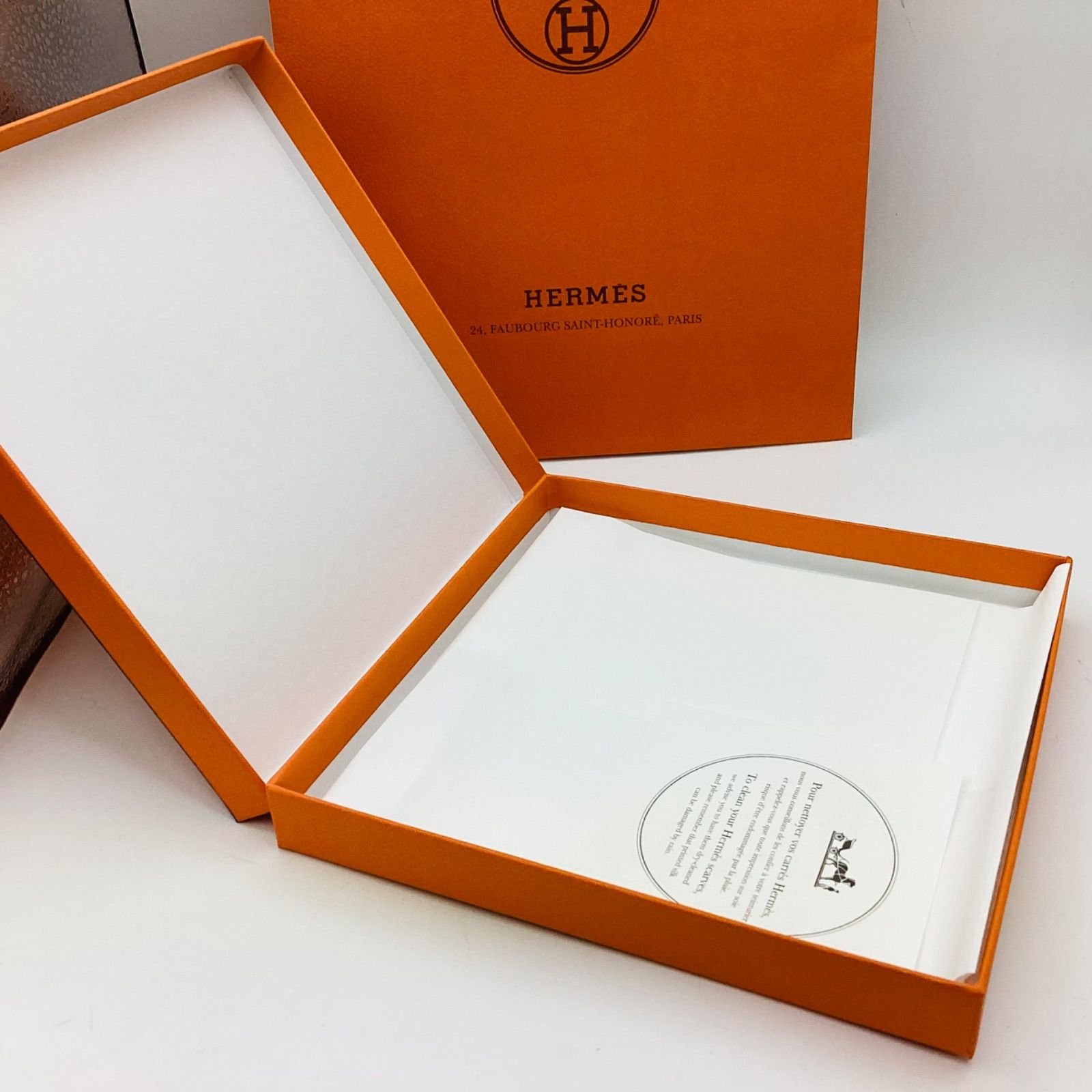 美品　エルメス　スカーフ　カレ70　空箱　15個セット　ギフトボックス ☆エルメス カレ70 スカーフ用 空箱 ＆ 紙袋セット - メルカリ