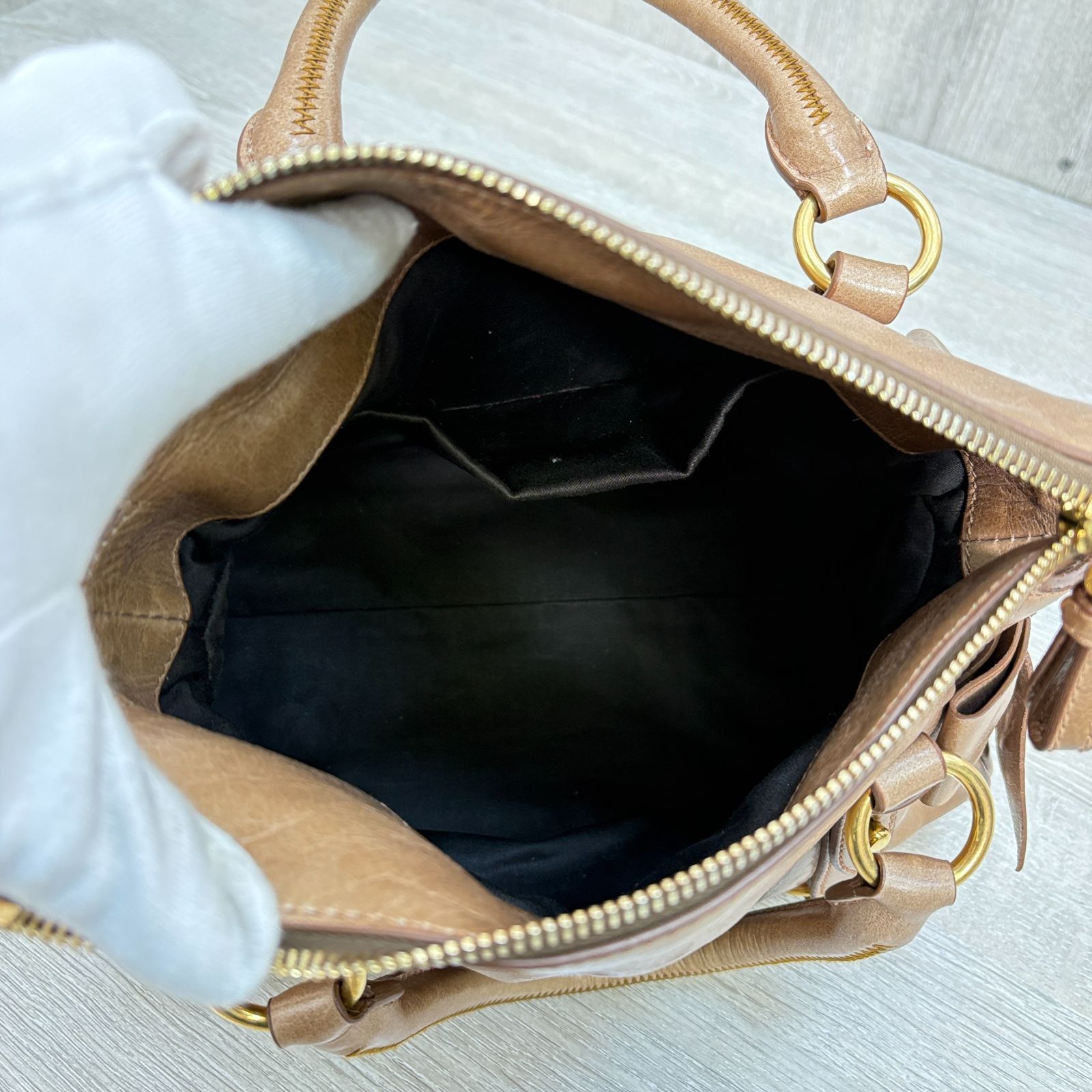 MIU MIU ミュウミュウ 2WAY レザー ハンドバッグ ショルダーバッグ