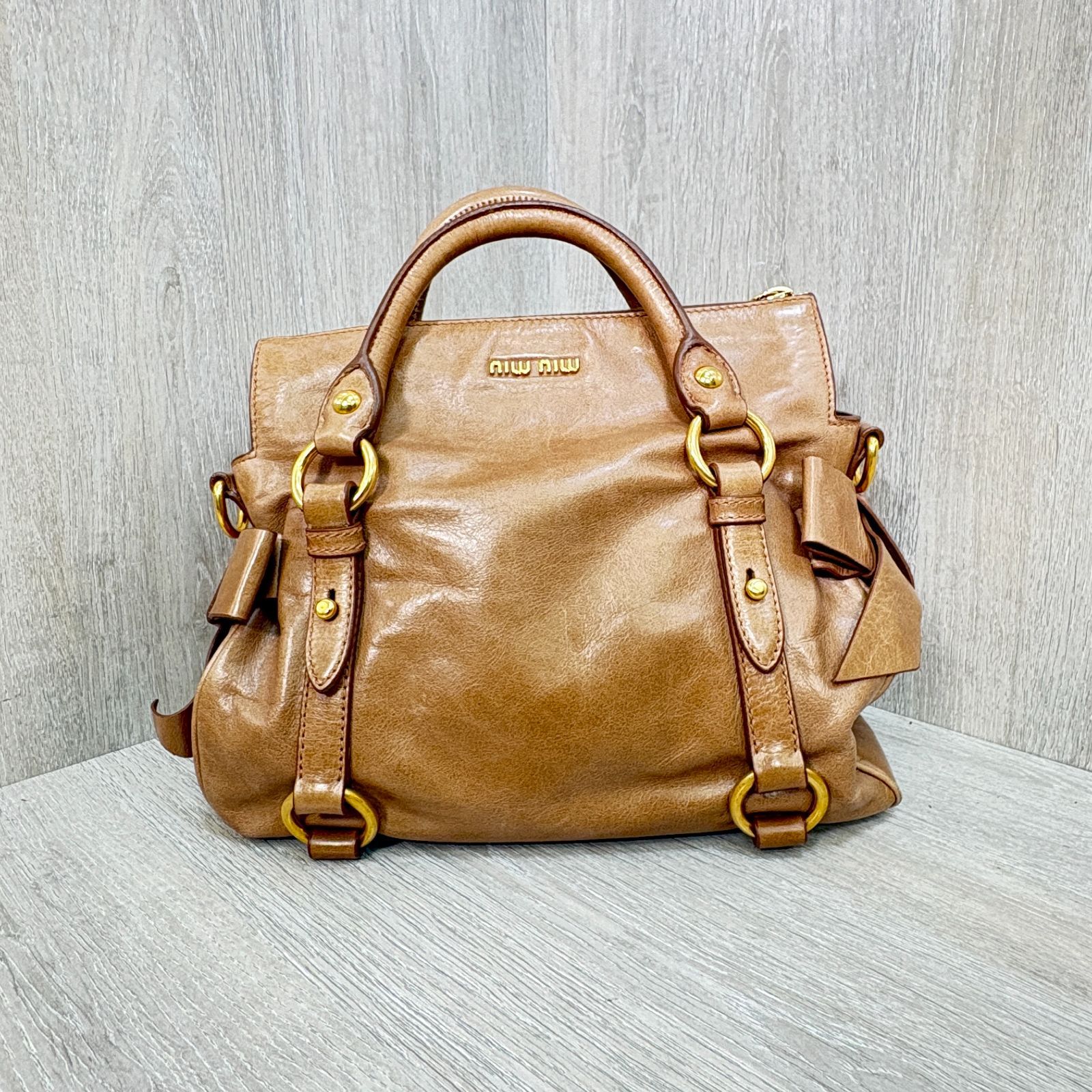 MIU MIU ミュウミュウ 2WAY レザー ハンドバッグ ショルダーバッグ