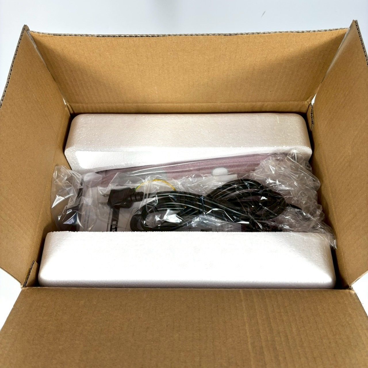未使用品】 VERSOS ベルソス 高速製氷機 VS-ICE07 RD アウトドア