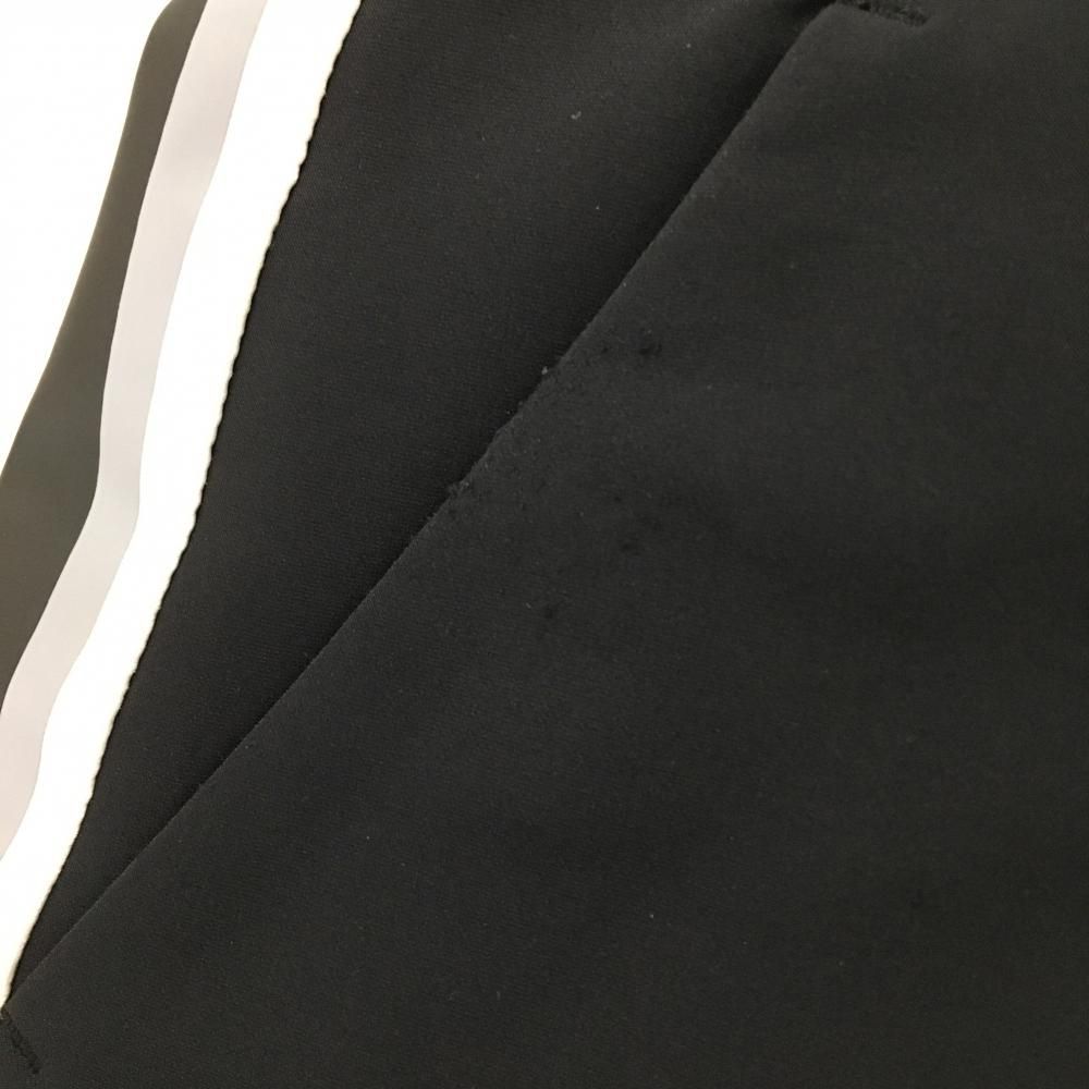 美品】デサントゴルフ スカート 黒×白 サイドプリーツ 立体ロゴ 内側