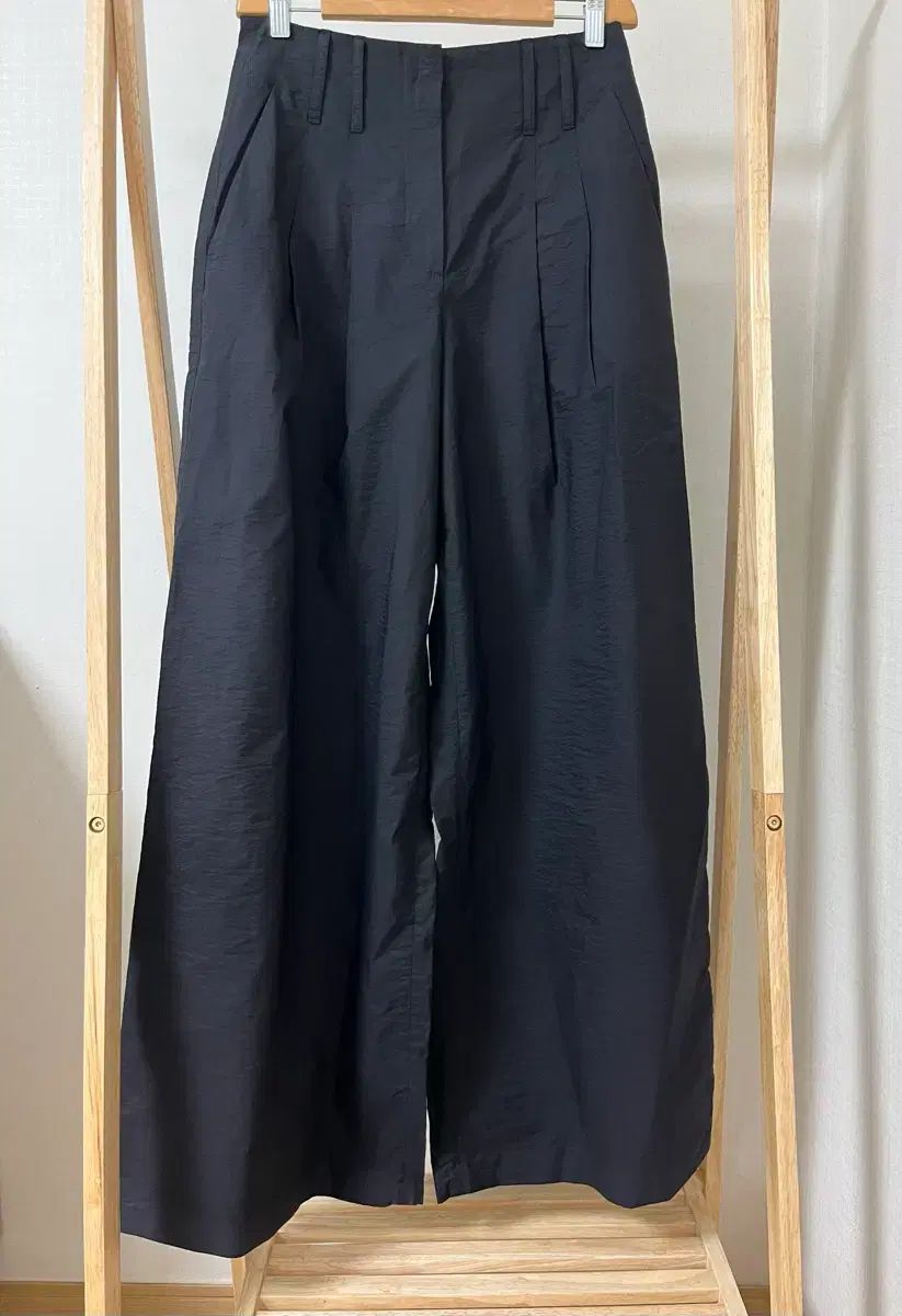 BRUNELLO CUCINELLI ブラック ワイド パンツ 夏 正規品