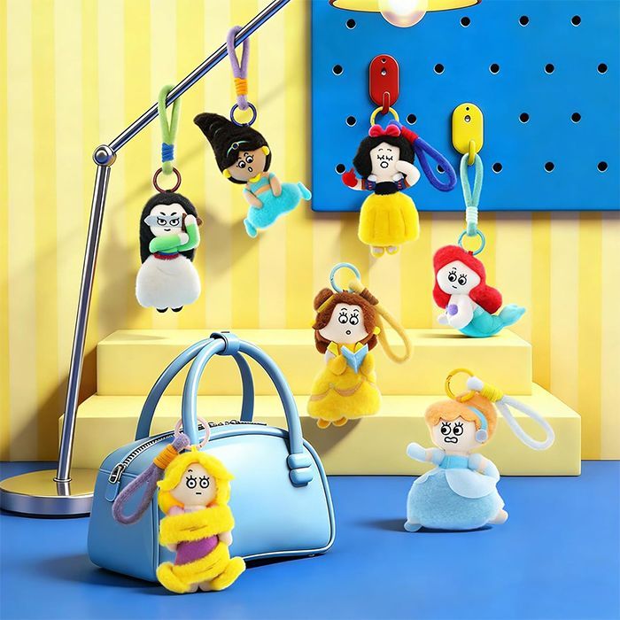 Disney グッズ まとめ売り ぬいぐるみ バッグ 雑貨、バラ売り不可 BOX】 52TOYS BLINDBOX ディズニープリンセス お忍びぬいぐるみ