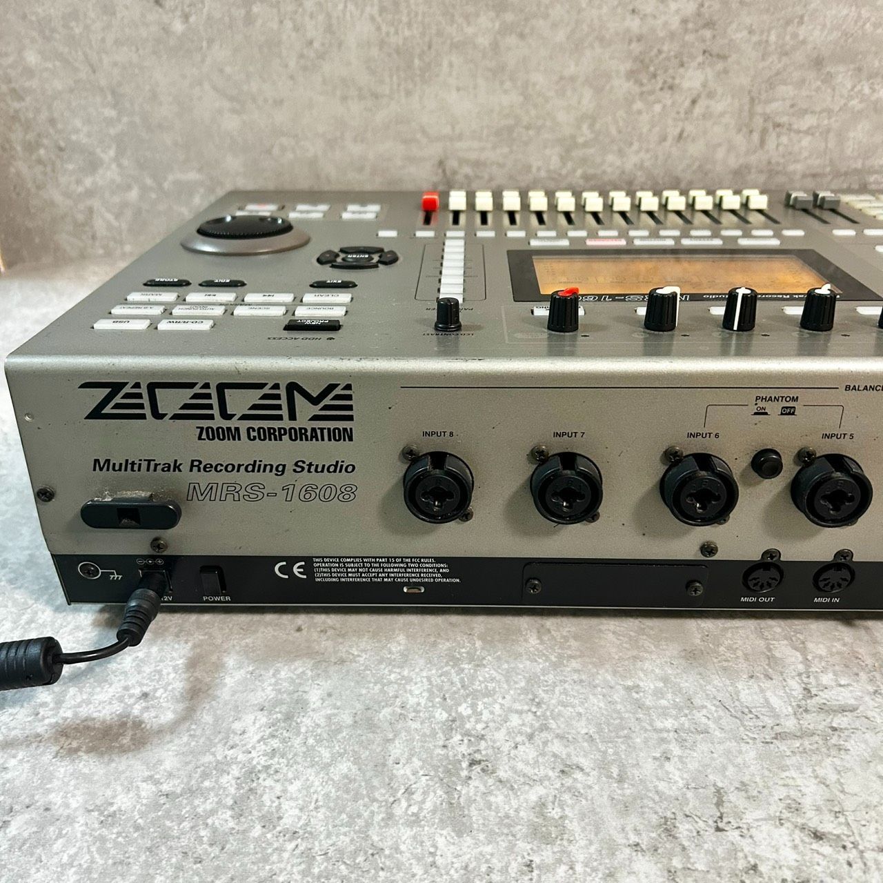 ZOOM MRS-1608 マルチトラックレコーダー - メルカリ