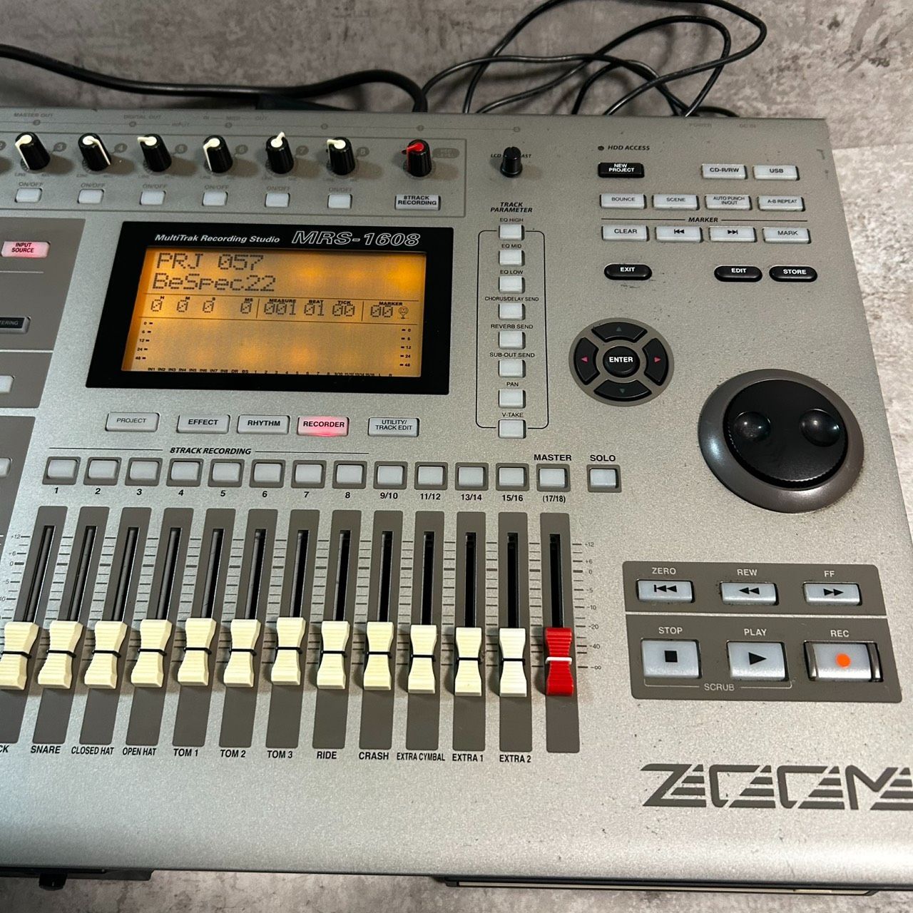 ZOOM MRS-1608 マルチトラックレコーダー - メルカリ