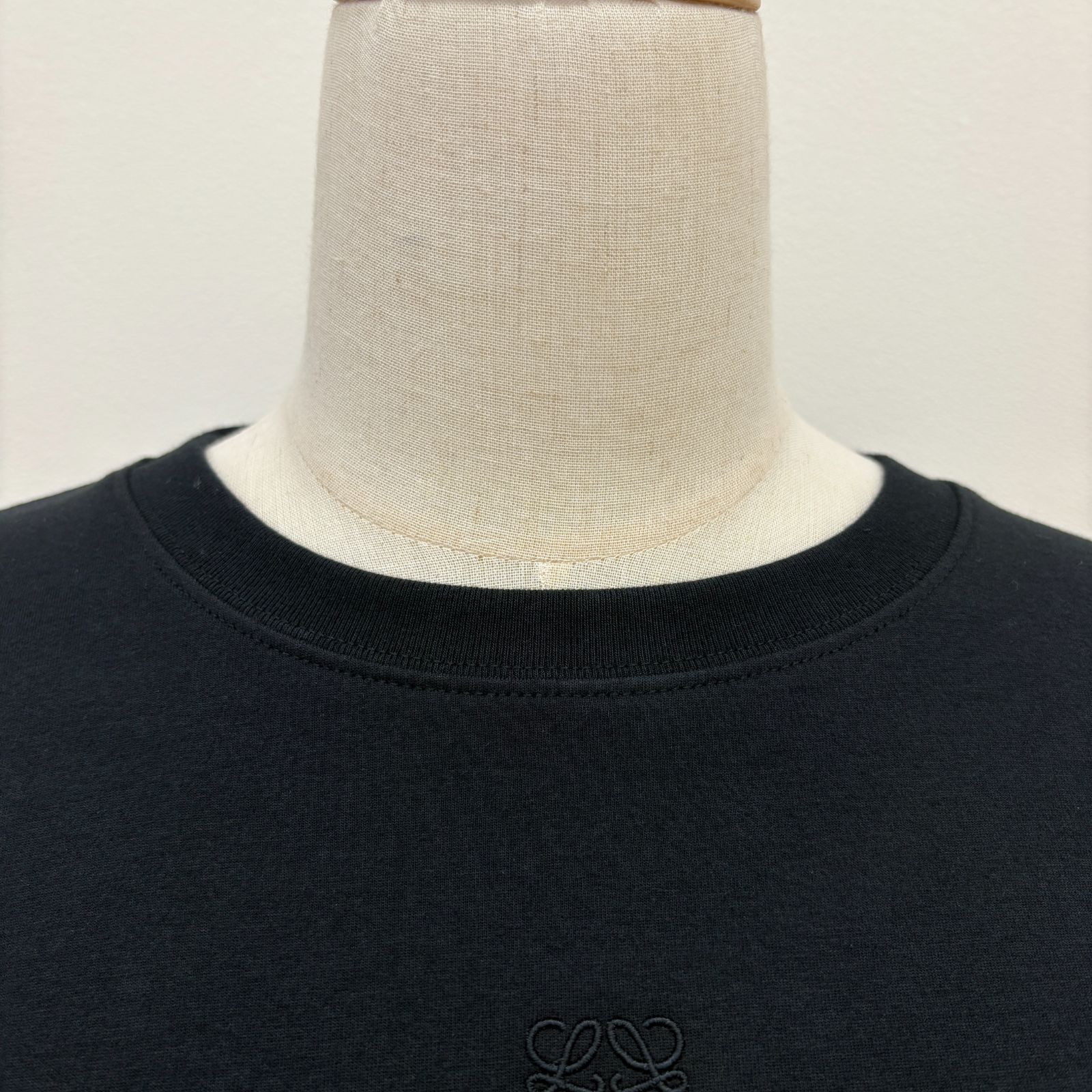 鑑定済み 】ロエベ 《 アナグラム 刺繍 クロップドTシャツ 》 S