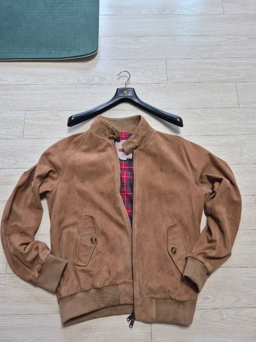 バラクータ G9 スウェード 44sz 出品
