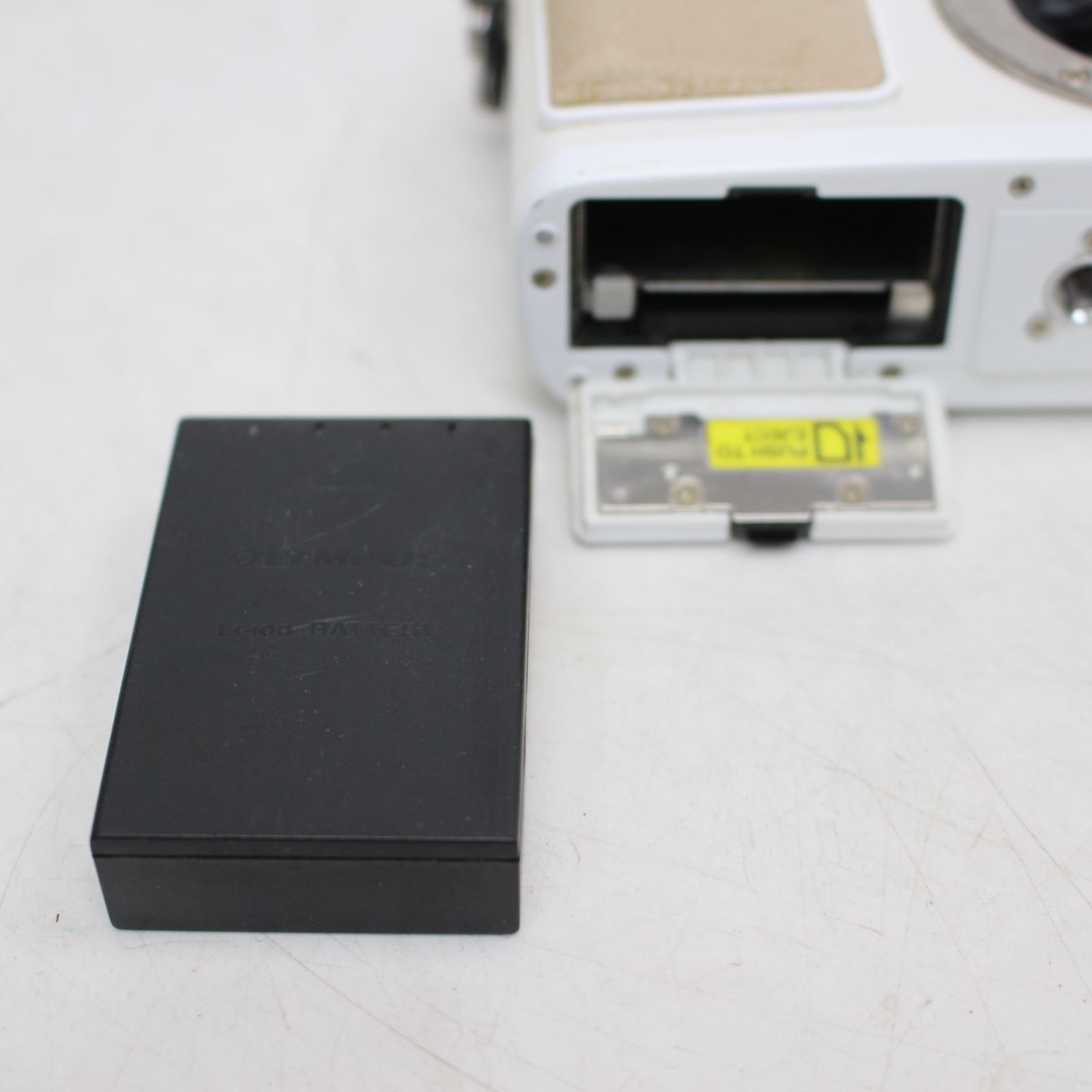 458)OLYMPUS ミラーレス一眼 E-P1 ボディ ホワイト ジャンク品 - メルカリ