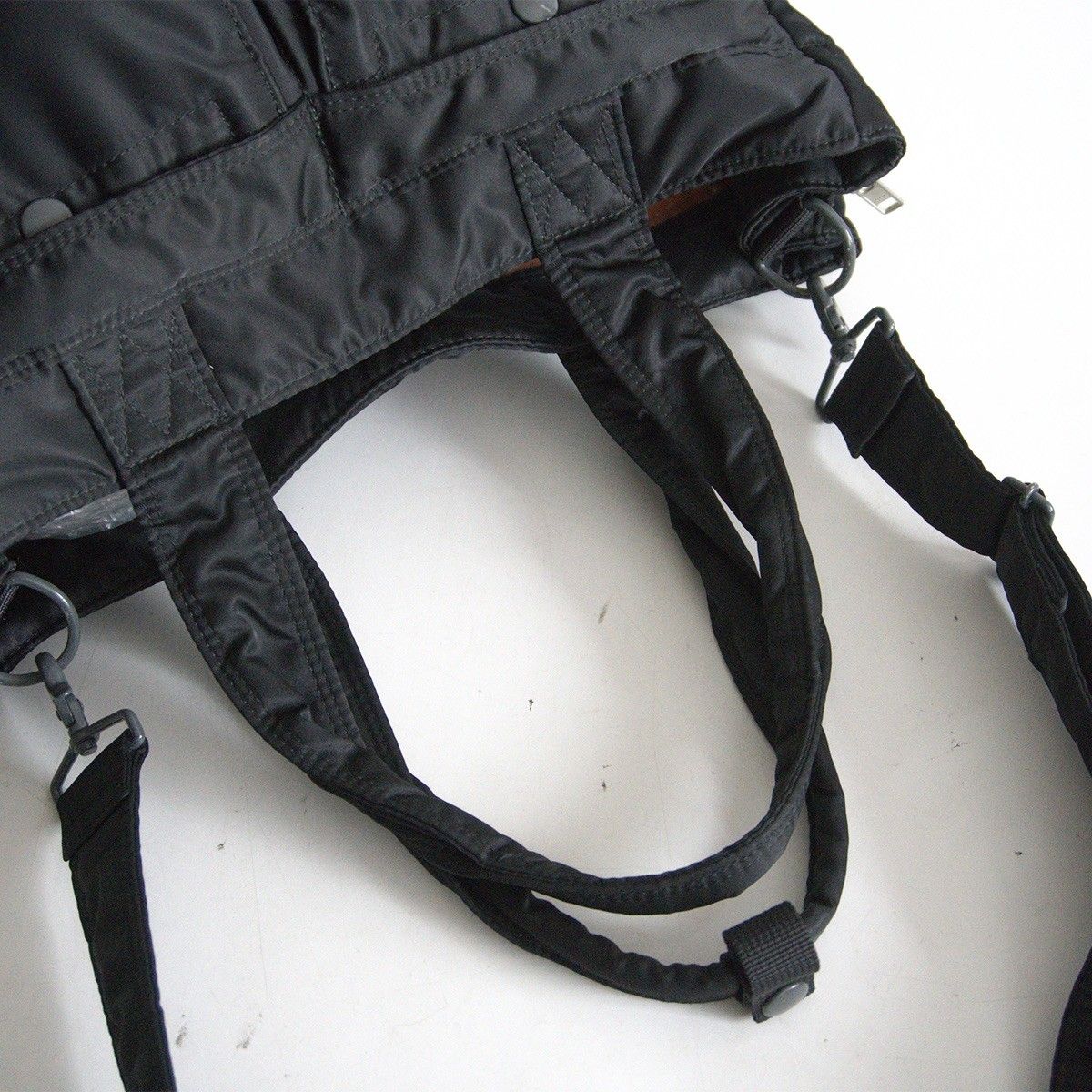 定番】PORTER 【タンカー 2WAY 拡張型 ショルダーバッグ】ポーター