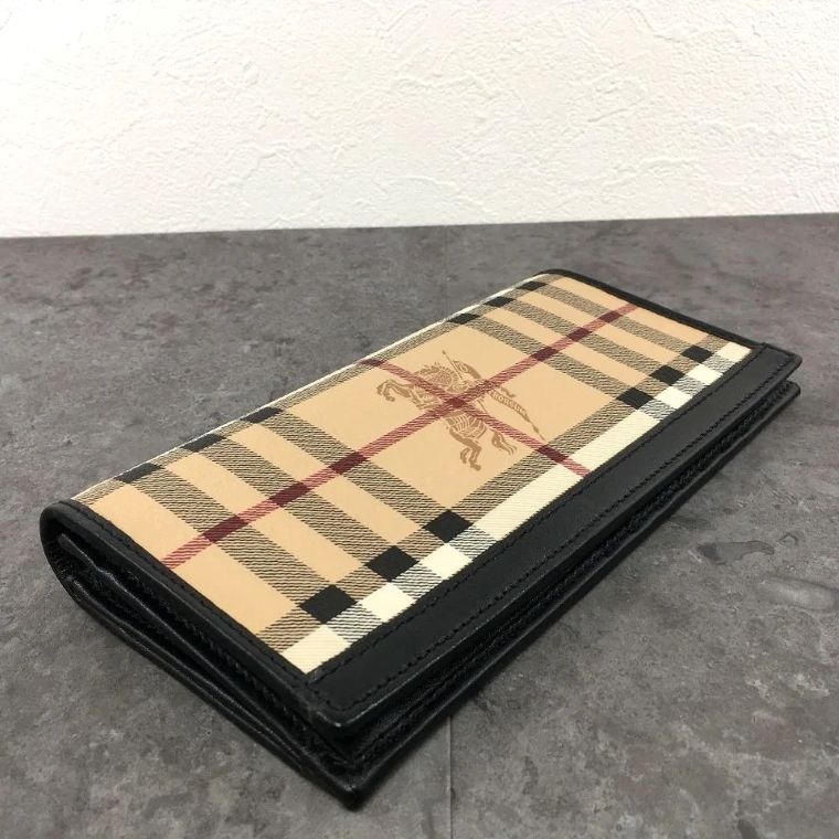 極美品 BURBERRY 長財布 ベージュ ノバチェック PVC レザー 箱付き 332