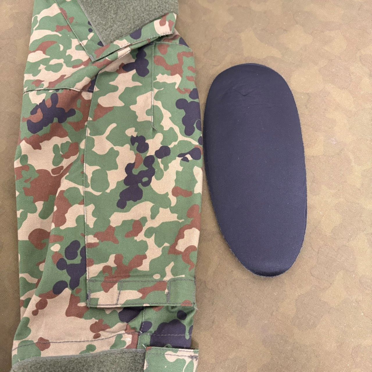 中古品 陸上自衛隊迷彩コンバットシャツ サイズS-R 陸自 作業服