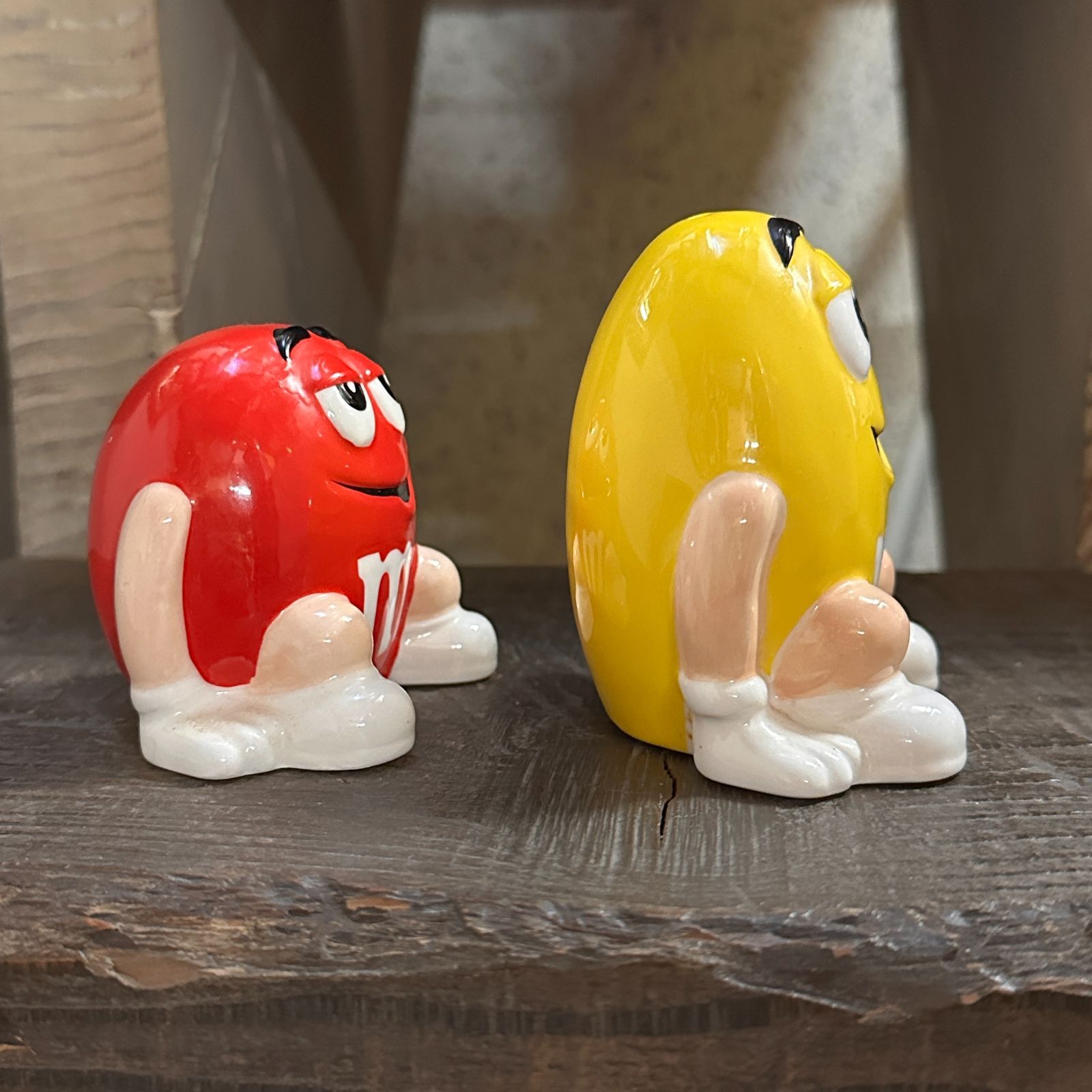 2001 Mars社製 m&m's 陶器製 ソルト＆ペッパー シェイカー2色セット