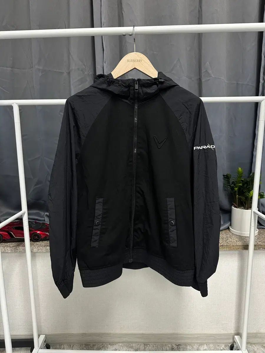 キャロウェイ 正規品 / メンズ100 / 新モデル ゴルフ SWING ジャケット ブラック 8,490円