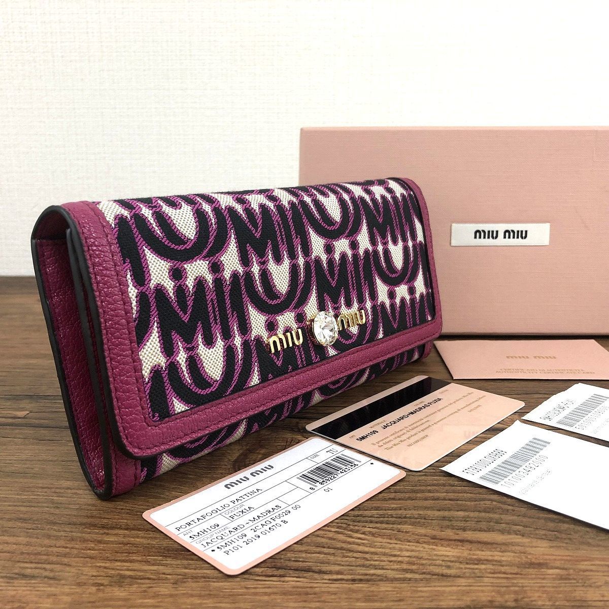 未使用品 MIU MIU 長財布 5MH109 ピンク ジャカード ロゴ クリスタル 箱付き 335