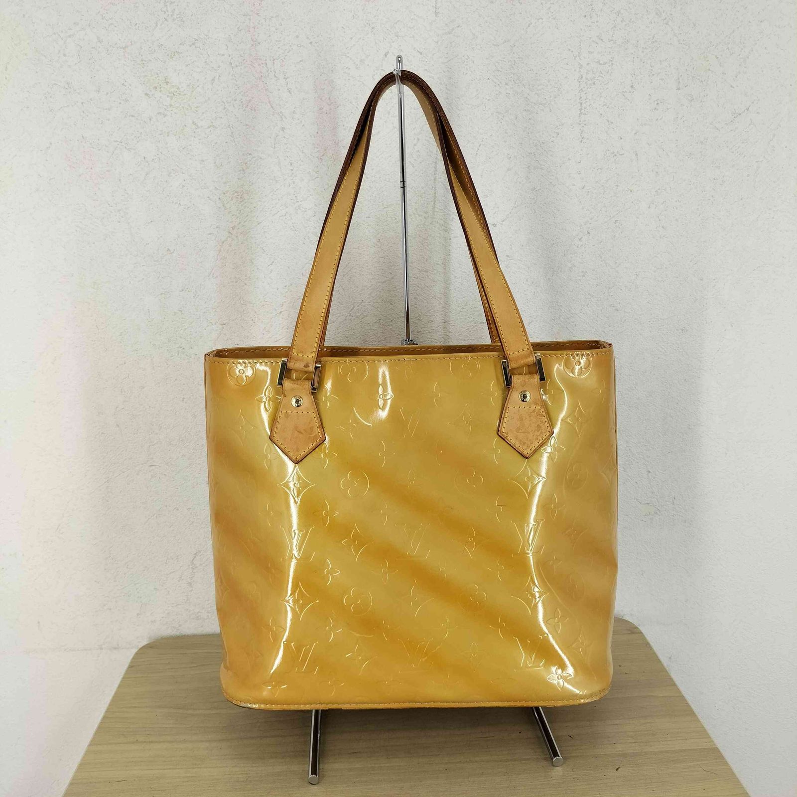ルイヴィトン LOUIS VUITTON モノグラム ヴェルニ ヒューストン