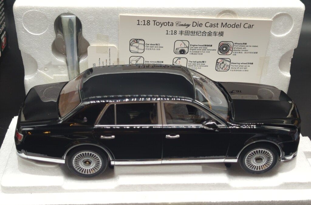 LCD MODELS 1/18 Toyota CENTURY Black - メルカリ