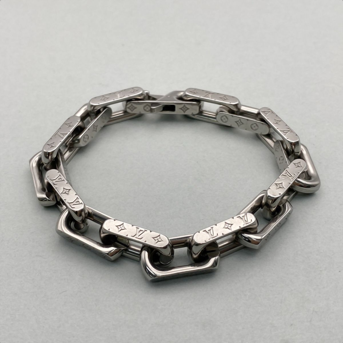 LOUIS VUITTON ルイ・ヴィトン ブレスレット･モノグラム チェーン M00309 メンズ M メタル シルバー 中古