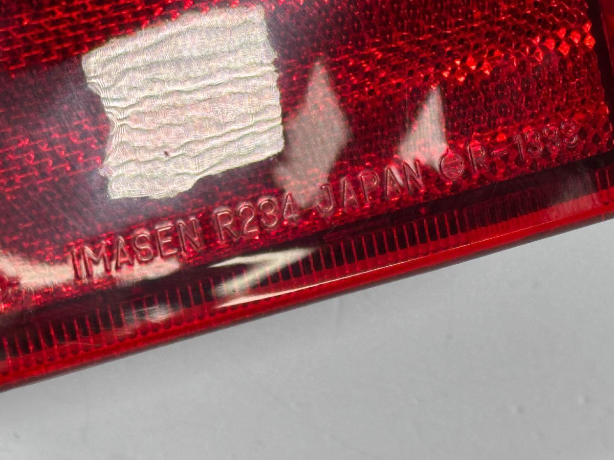美品/破損キズなし パジェロミニ H58A H53A 純正 右テールランプ