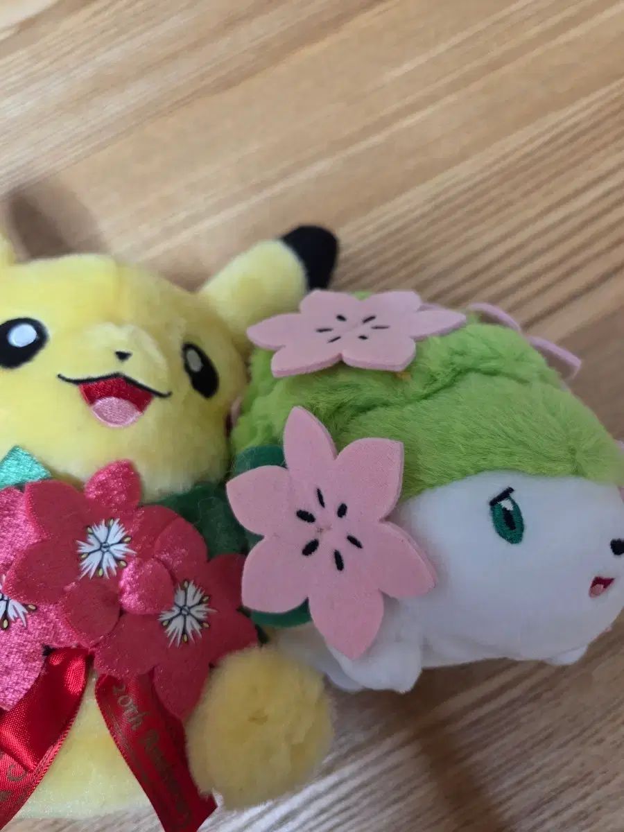 ポケモン 20周年 シェイミ ピカチュウ ぬいぐるみ