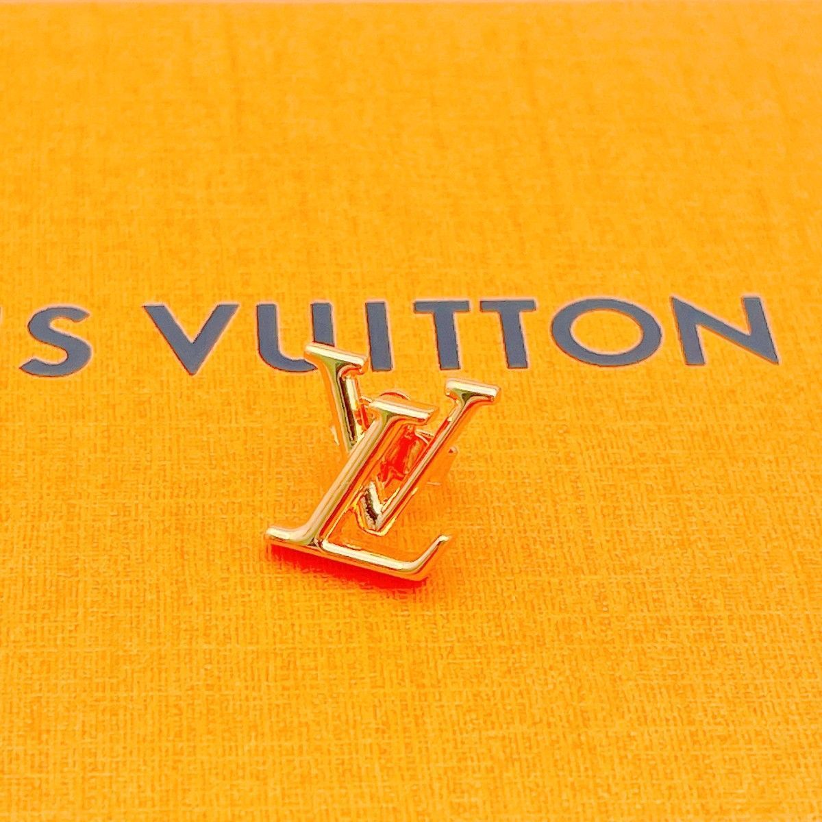 ◇ルイヴィトン◇新品仕上済 LOUIS VUITTON M00610 ブックル ドレイユ LVアイコニック ピアス VA1292