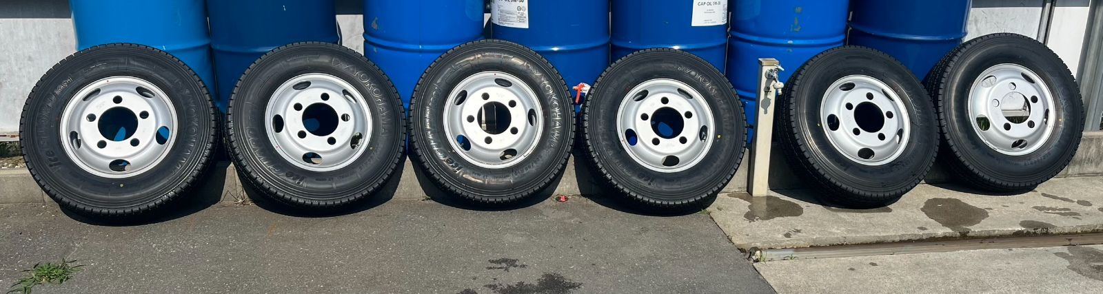 新品 2026年製 三菱 新型ローザ ホイール付 スタッドレス 6本セット 205/85R16 ヨコハマ iceGUARD iG91 119,500円