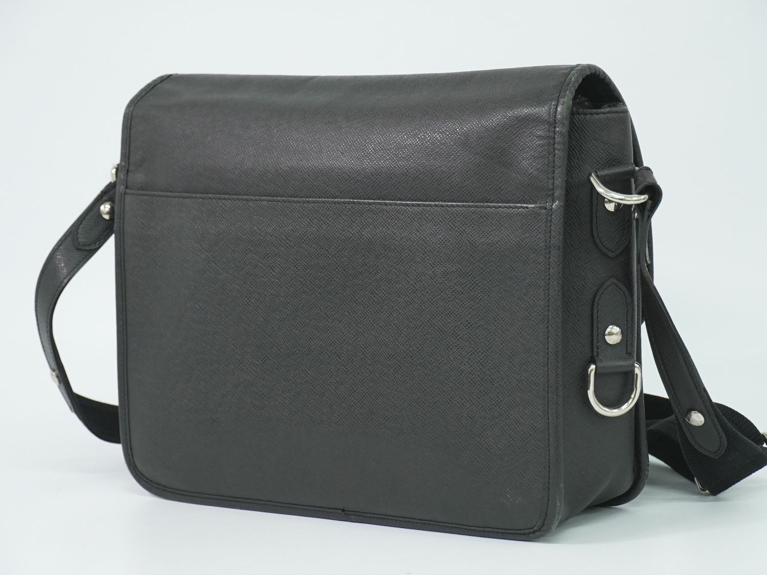 本物 ルイヴィトン LOUIS VUITTON LV アレクセイ タイガ レザー 