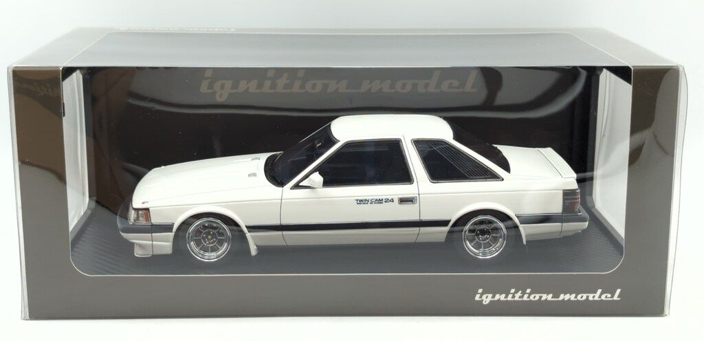 ignition model 1/18 Toyota Soarer 2.0 (GZ10) White IG0368