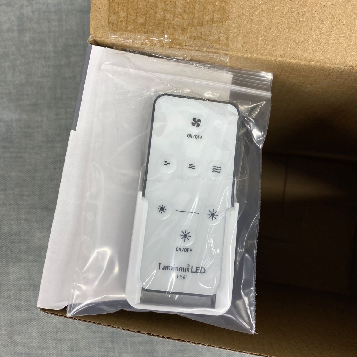 ドウシシャ ルミナス LED ファン付き照明 昼白色 E26ソケットタイプ