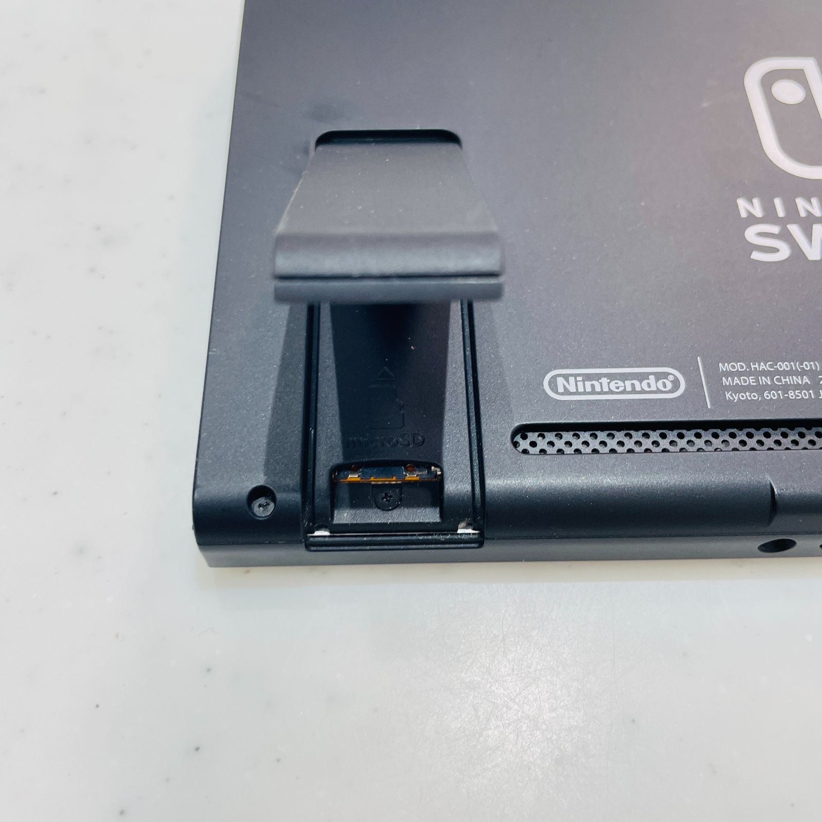 Nintendo Switch V2 バッテリー強化版 2020年製 新型通常モデル 液晶美