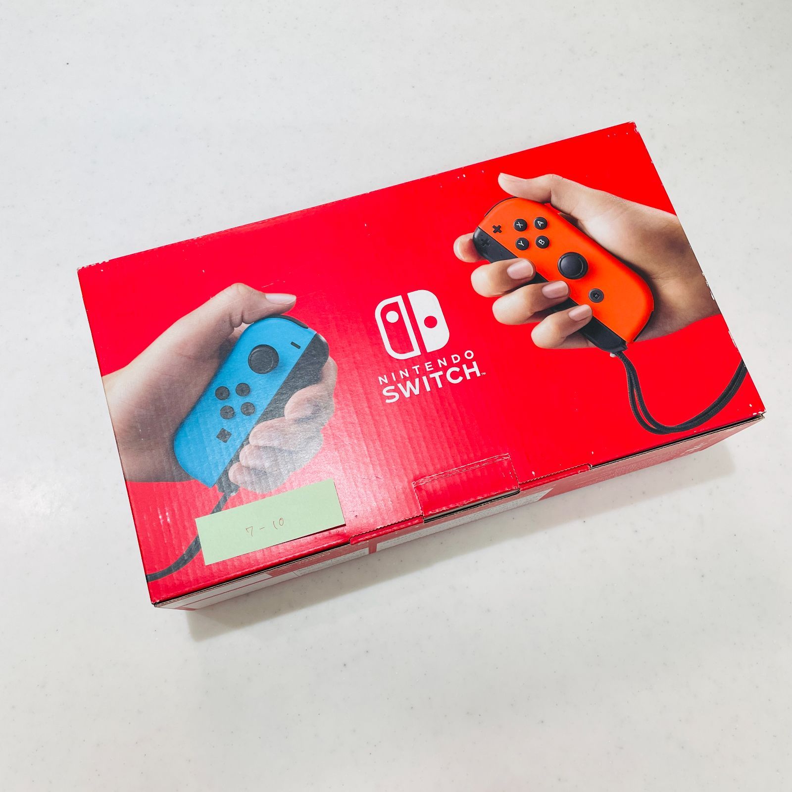 Nintendo Switch V2 バッテリー強化版 2020年製 新型通常モデル 液晶美