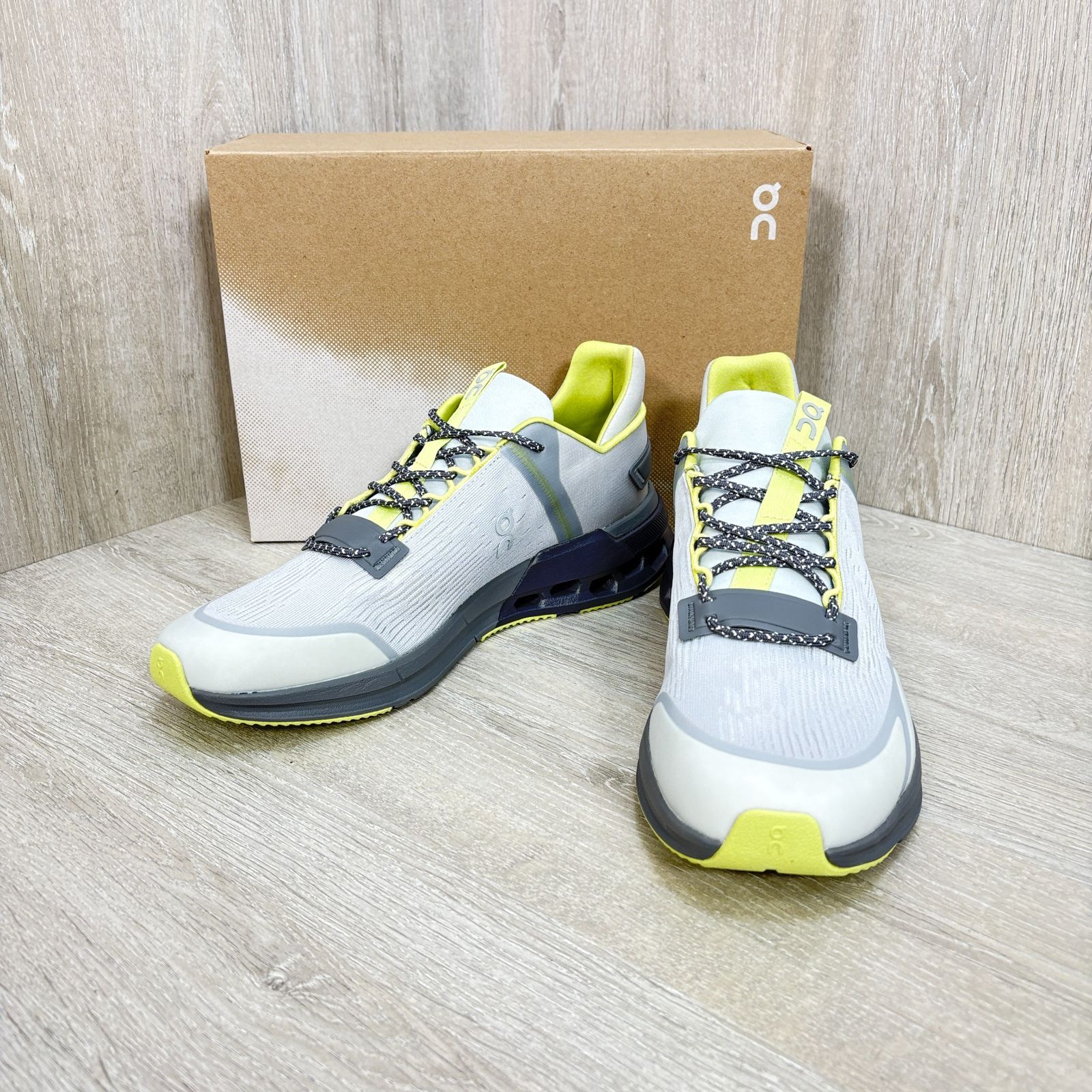 On Cloudnova Flux オン クラウドノヴァ フラックス Glacier Zest 3MD10261099 メンズ スニーカー 27.5cm EU43 箱付 7,100円