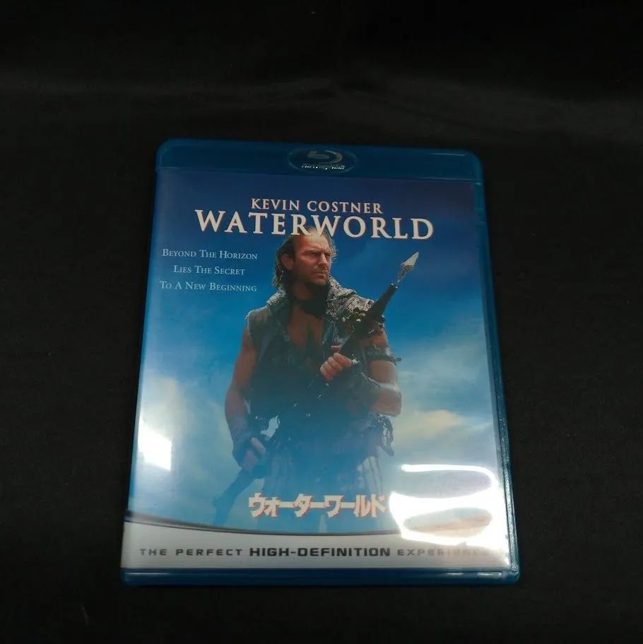 ウォーターワールド［Blu-ray］状態：非良 - メルカリ